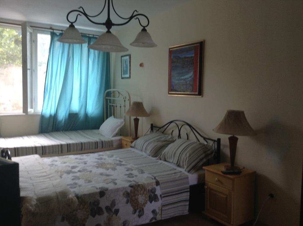 Hostel Del Mar Varna Bagian luar foto